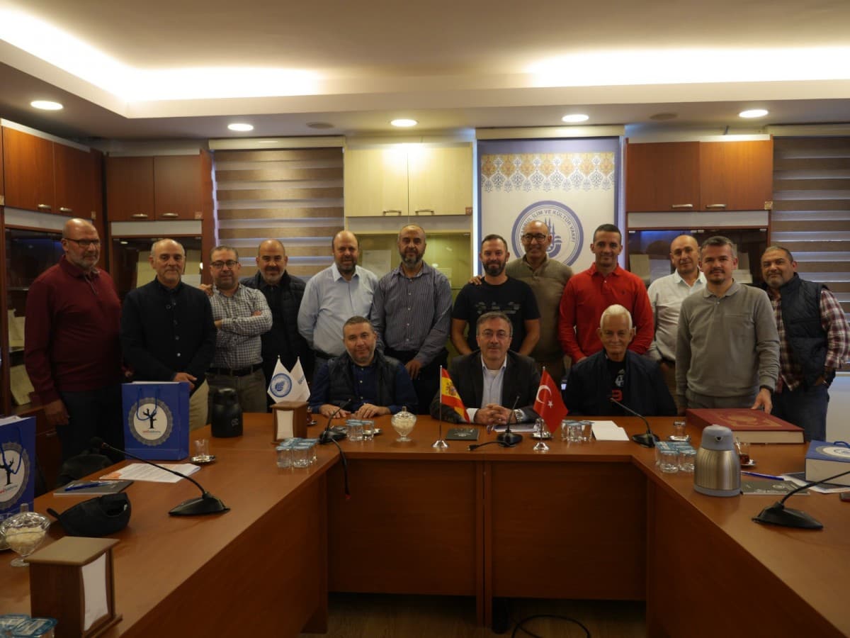 Leímos una lectura de Risale-i Nur en nuestra fundación con nuestros quince visitantes españoles